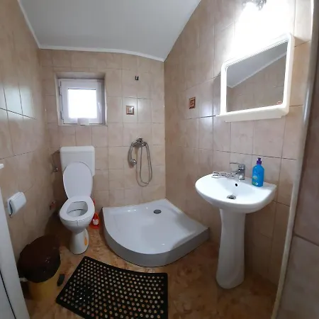 Casa Cu Flori *