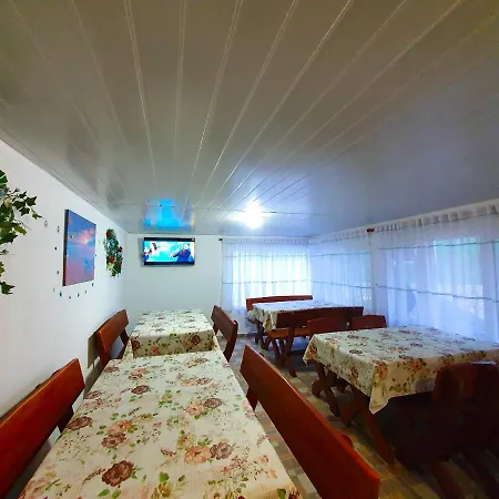 Δωμάτια σε οικογενειακή κατοικία Casa Cu Flori
